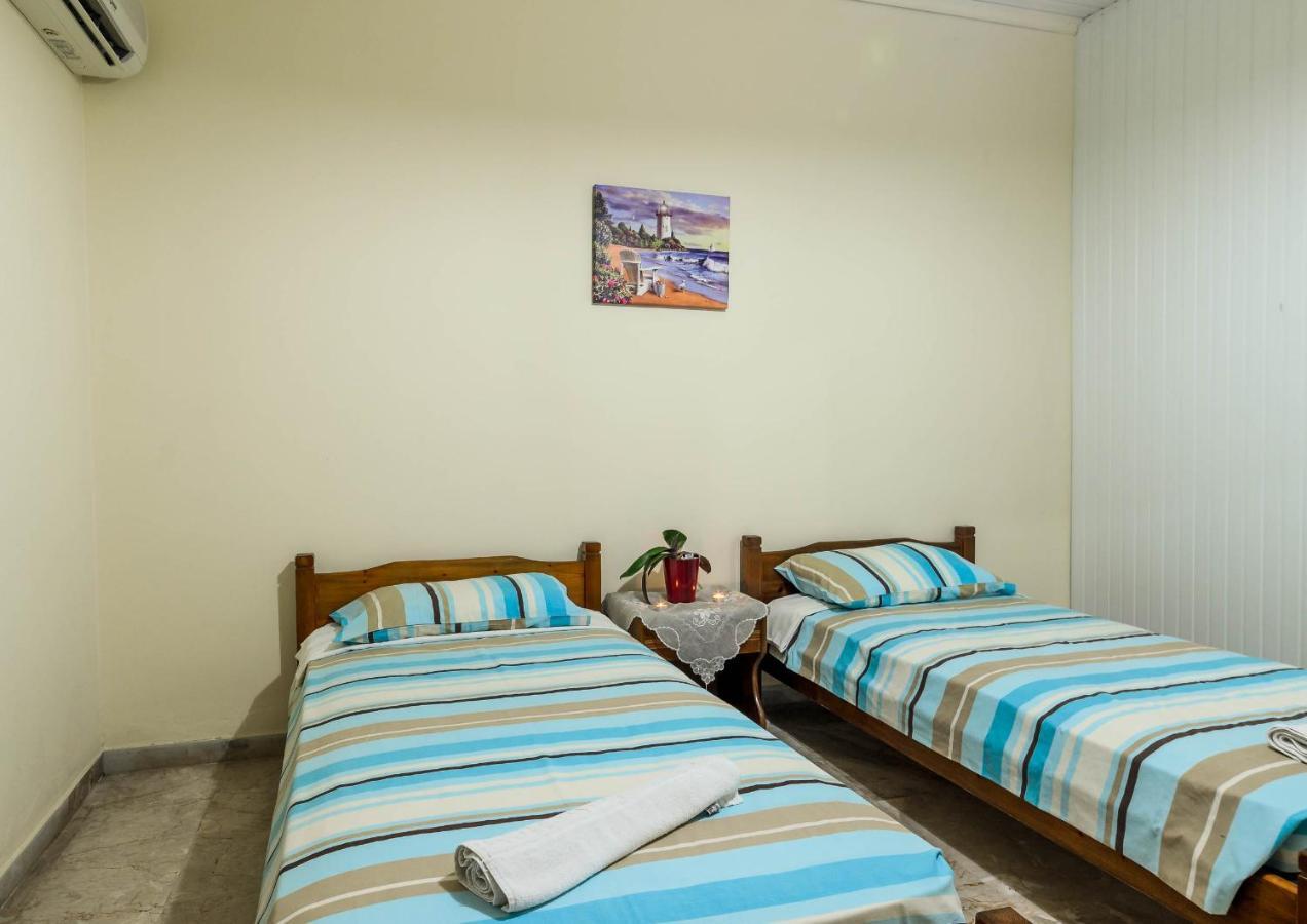 Borsalino Studios & Apartments Laganas Bagian luar foto